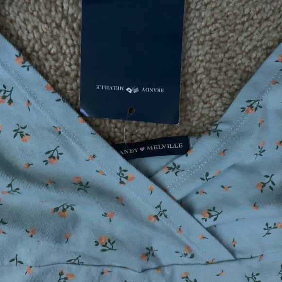 NWT Brandy Melville Floral Amara Dress! - Picture 2 of 2